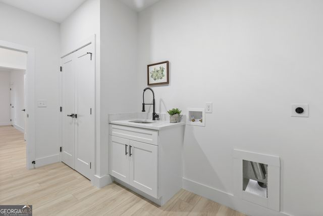 171 Honeysuckle Circle, Lawrenceville, GA 30046