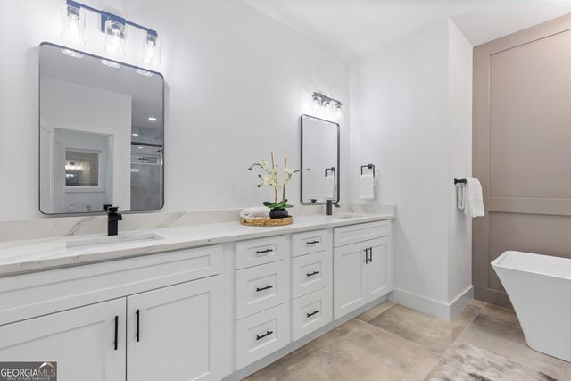 171 Honeysuckle Circle, Lawrenceville, GA 30046