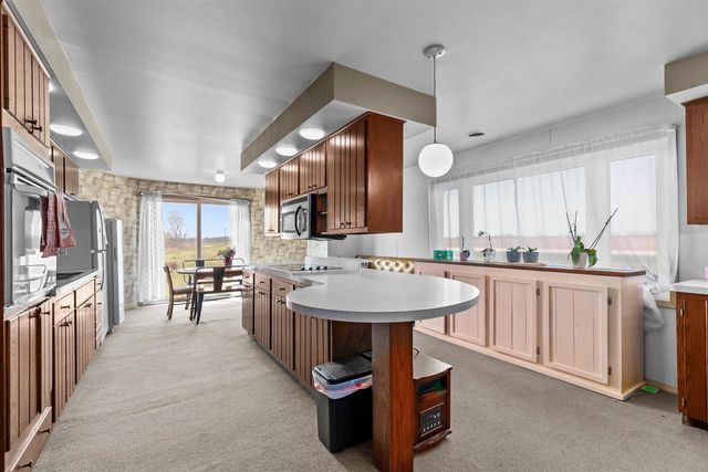 3829 LOST DAUPHIN ROAD, De Pere, WI 54115