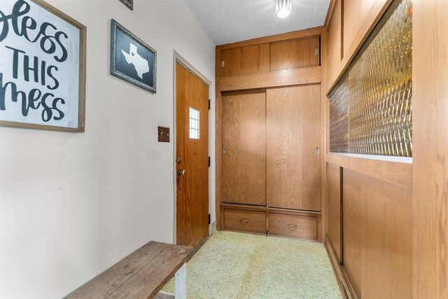 3829 LOST DAUPHIN ROAD, De Pere, WI 54115