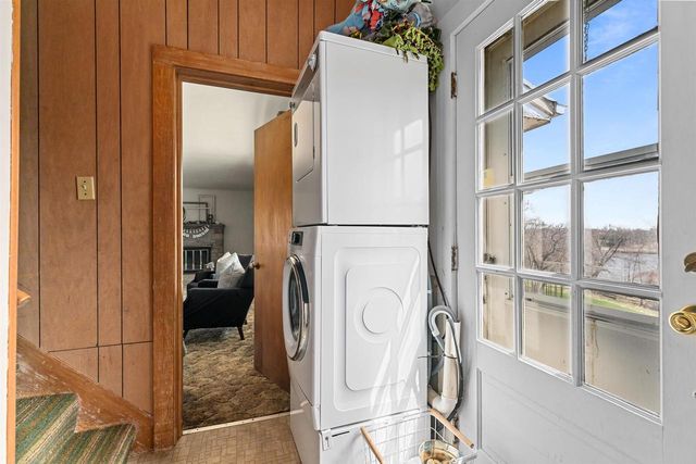 3829 LOST DAUPHIN ROAD, De Pere, WI 54115