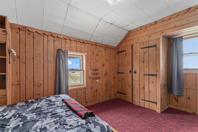 3829 LOST DAUPHIN ROAD, De Pere, WI 54115