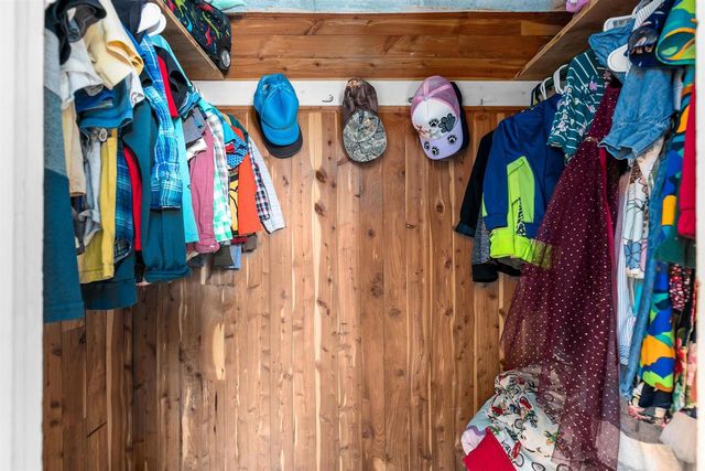 3829 LOST DAUPHIN ROAD, De Pere, WI 54115