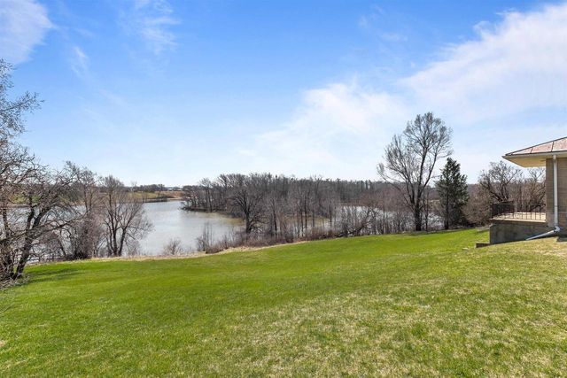 3829 LOST DAUPHIN ROAD, De Pere, WI 54115