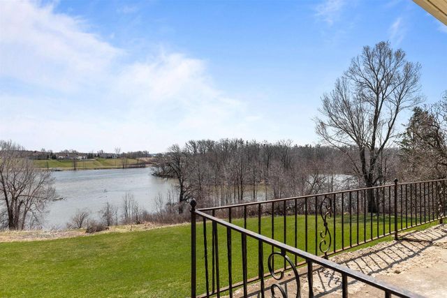 3829 LOST DAUPHIN ROAD, De Pere, WI 54115