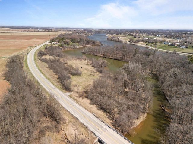 3829 LOST DAUPHIN ROAD, De Pere, WI 54115