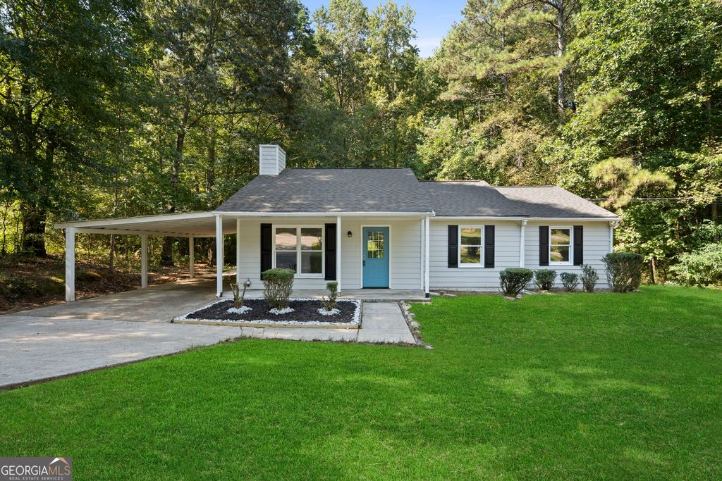 319 Chimney Trace Drive, Winder, GA 30680