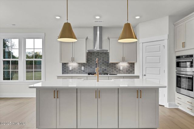 72 Lookout Point, Hampstead, NC 28443