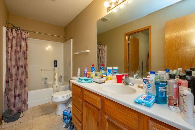 1330 10th Avenue SE, Altoona, IA 50009