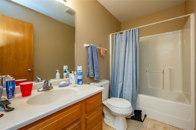 1330 10th Avenue SE, Altoona, IA 50009
