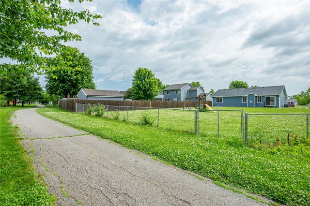 1330 10th Avenue SE, Altoona, IA 50009