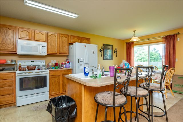 1330 10th Avenue SE, Altoona, IA 50009