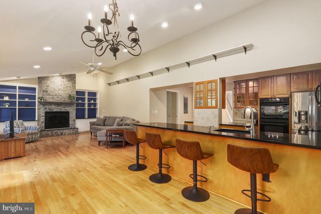 16605 LESCOT TER, Rockville, MD 20853