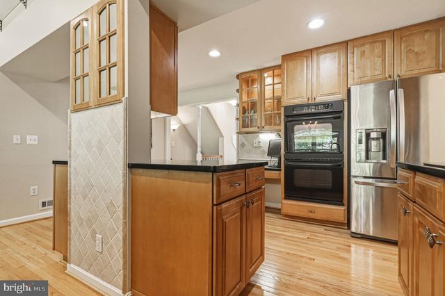16605 LESCOT TER, Rockville, MD 20853