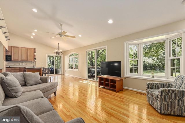 16605 LESCOT TER, Rockville, MD 20853