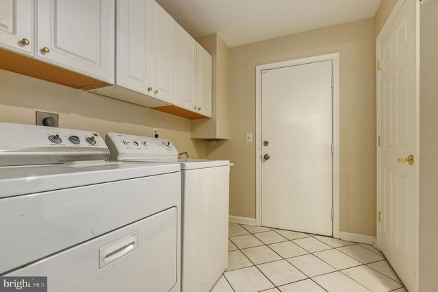 16605 LESCOT TER, Rockville, MD 20853