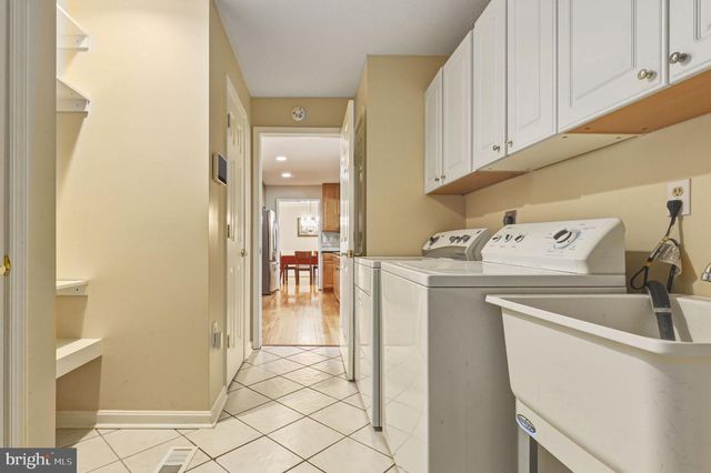 16605 LESCOT TER, Rockville, MD 20853