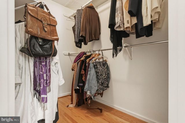16605 LESCOT TER, Rockville, MD 20853