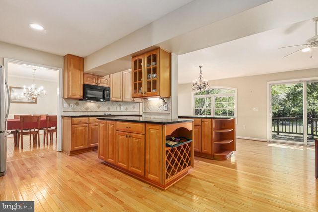 16605 LESCOT TER, Rockville, MD 20853