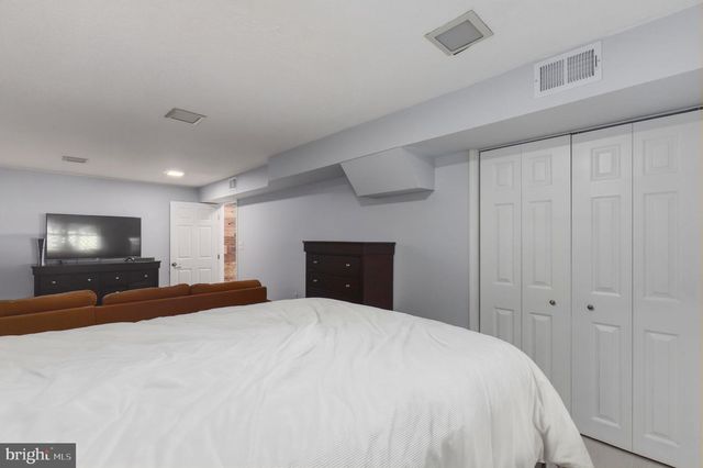 16605 LESCOT TER, Rockville, MD 20853