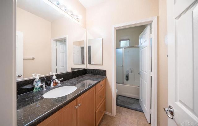 4096 Union Square Lane, East San Diego, CA 92105