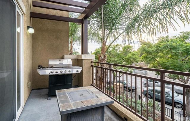 4096 Union Square Lane, East San Diego, CA 92105