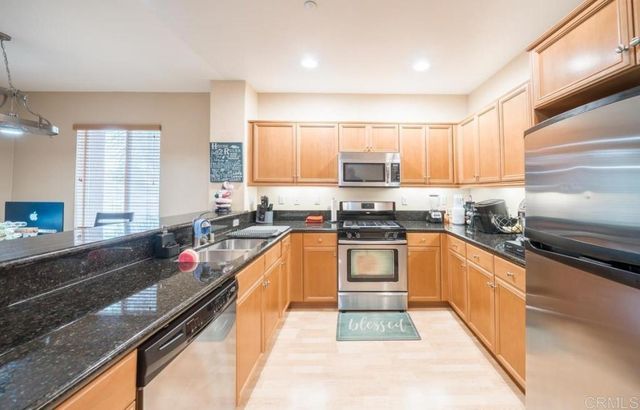 4096 Union Square Lane, East San Diego, CA 92105