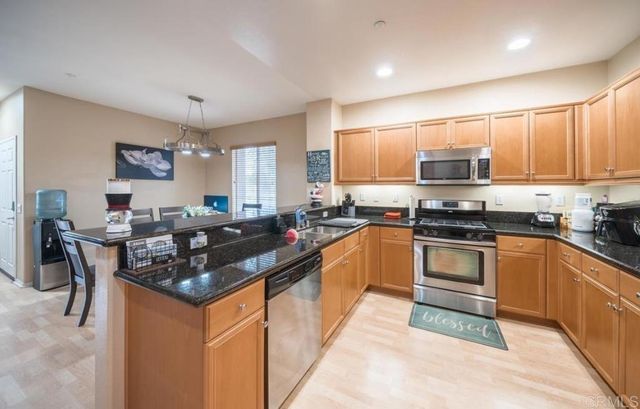 4096 Union Square Lane, East San Diego, CA 92105