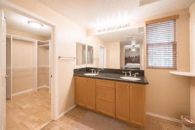 4096 Union Square Lane, East San Diego, CA 92105