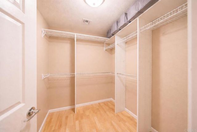 4096 Union Square Lane, East San Diego, CA 92105