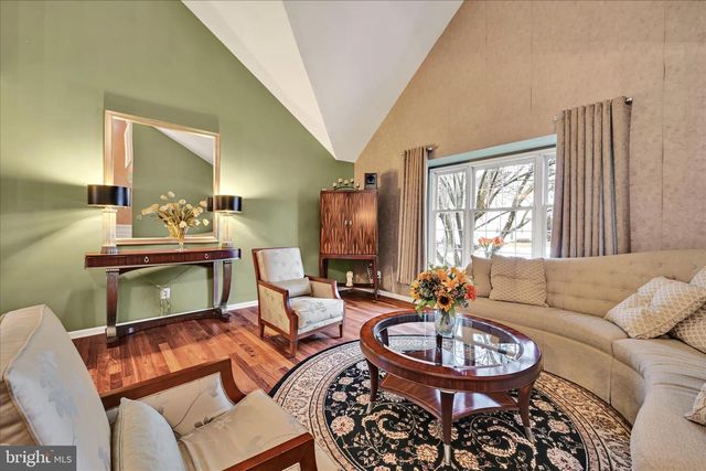 213 BEATRICE LN, Aston, PA 19014