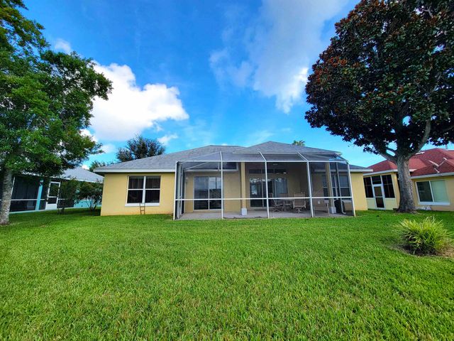 2372 Commodores Club Blvd., St Augustine Beach, FL 32080