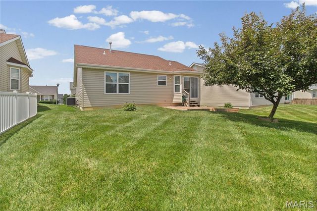 226 Stone Run Boulevard, Wentzville, MO 63385