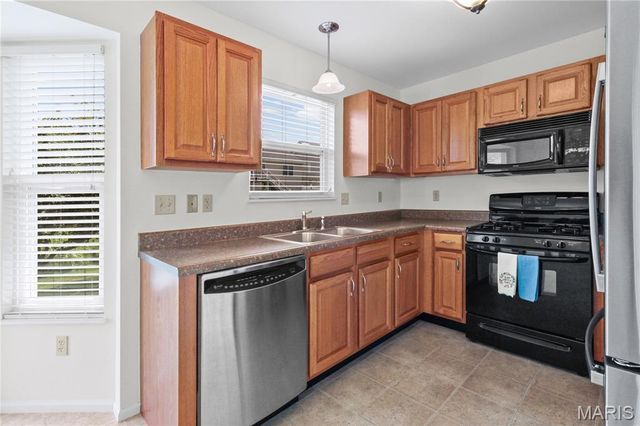 226 Stone Run Boulevard, Wentzville, MO 63385