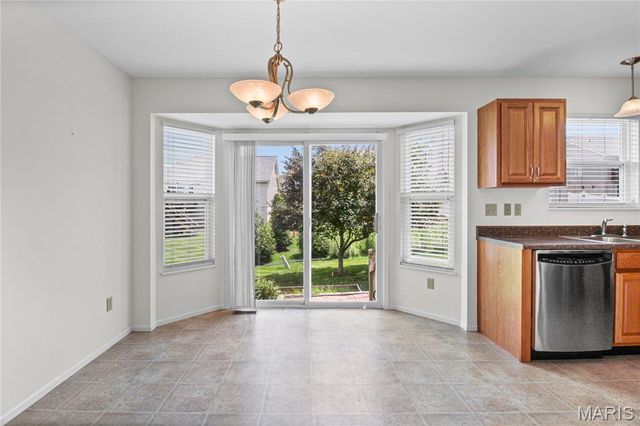 226 Stone Run Boulevard, Wentzville, MO 63385