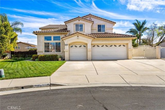 23401 Rouge River, Murrieta, CA 92562