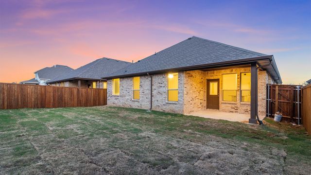 11229 TREEHOUSE Trail, Justin, TX 76247