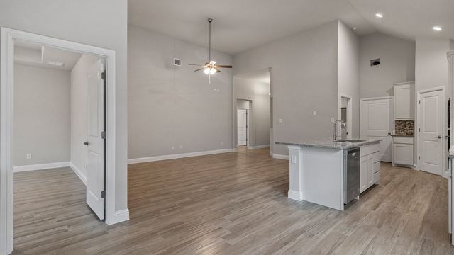 11229 TREEHOUSE Trail, Justin, TX 76247