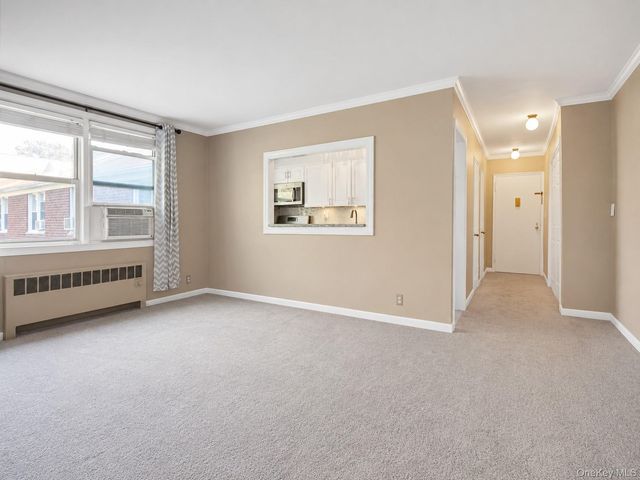 15 Bryant Crescent 2F, White Plains, NY 10605