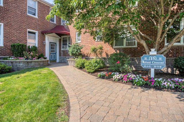 15 Bryant Crescent 2F, White Plains, NY 10605