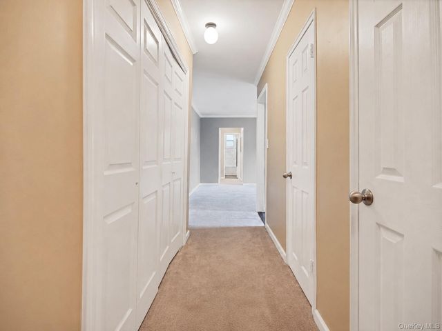 15 Bryant Crescent 2F, White Plains, NY 10605