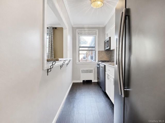 15 Bryant Crescent 2F, White Plains, NY 10605