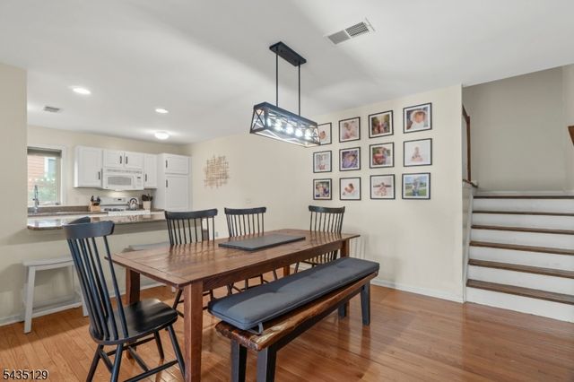 1 Wimbledon Dr 3 3, Vernon Twp., NJ 07462