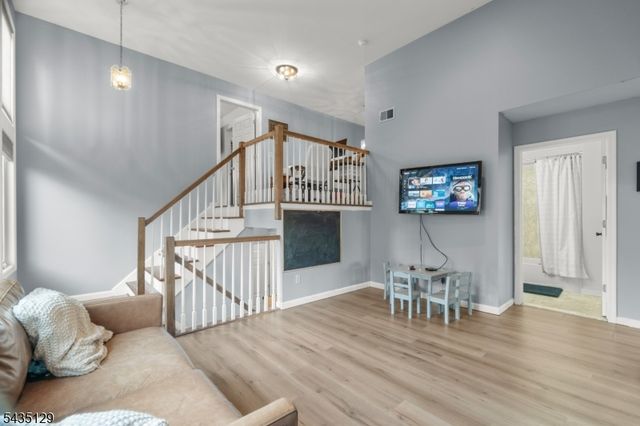 1 Wimbledon Dr 3 3, Vernon Twp., NJ 07462