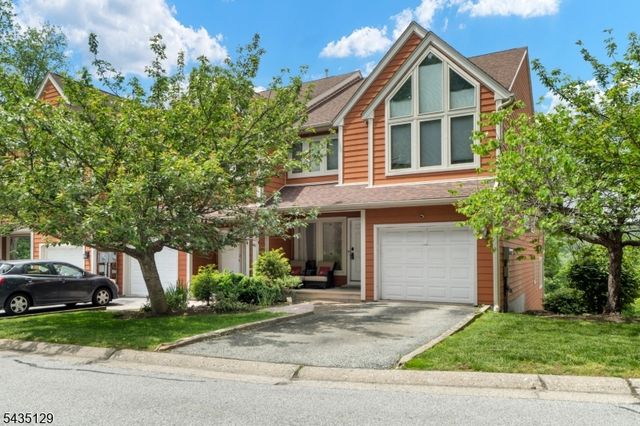 1 Wimbledon Dr 3 3, Vernon Twp., NJ 07462