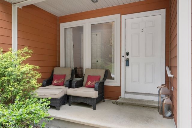 1 Wimbledon Dr 3 3, Vernon Twp., NJ 07462