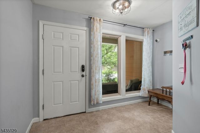 1 Wimbledon Dr 3 3, Vernon Twp., NJ 07462