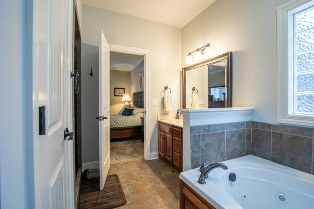 109 Red Top Ct, Murfreesboro, TN 37128