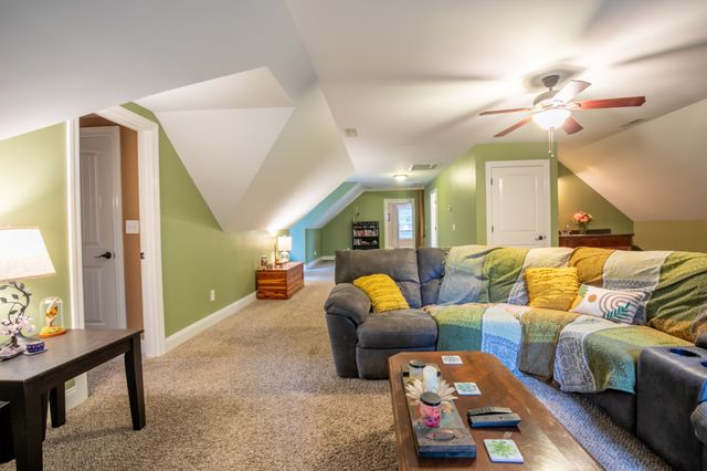 109 Red Top Ct, Murfreesboro, TN 37128