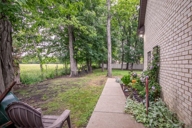 109 Red Top Ct, Murfreesboro, TN 37128